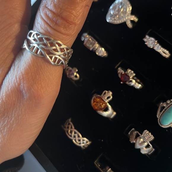 VINTAGE CELTIC OPEN WEAVE BAND STERLING SILVER - Picture 4 of 4